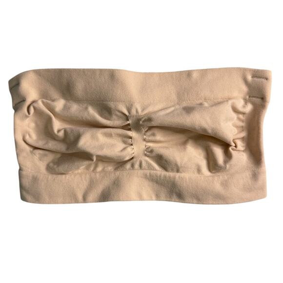 SKIMS Other - SKIMS Women’s Sculpting Strapless Bra Sand Beige Size Small NWOT